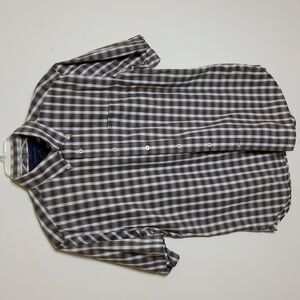 Tommy Hilfiger  button-up short Sleeve plaid shirt Size L